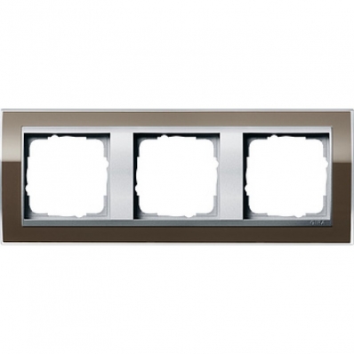 Gira-0213766-Abdeckrahmen-3fach-fuer-Farbe-Alu-Event-Klar-Klar-Br[1]