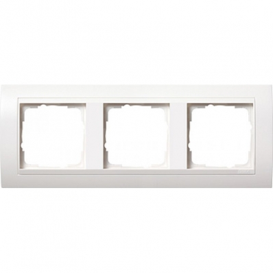 Gira-0213803-Abdeckrahmen-3fach-fuer-reinweiss-Event-Reinweiss[1]