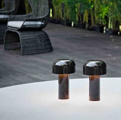 bellhop-table-castiglioni-flos-F1060026-product-life-01-1440x802
