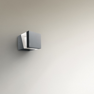 Настенный светильник Artemide Tetragono T417300W00