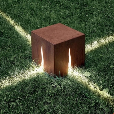 Уличный светильник Artemide Granito T083000